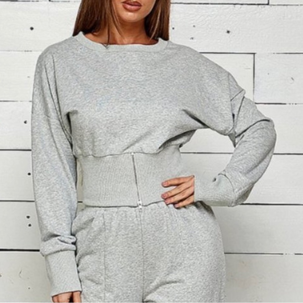 Long Sleeve cropped Top and bottom size M
